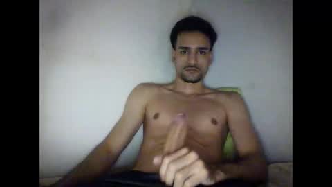 Snapshot of thiago22bk chatting on 10/13/25, 04:29 thiago22bk online show from 10/13/25, 04:29