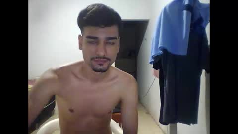 Snapshot of thiago22bk chatting on 11/21/25, 07:34 thiago22bk online show from 11/21/25, 07:34