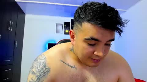 Snapshot of thiago_cp01 chatting on 02/24/25, 08:17 Thiago online show from 02/24/25, 08:17