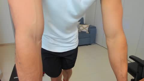 thiago_driussi online show from 02/28/25, 01:37