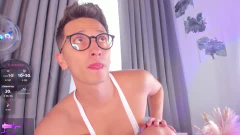 SanThiago online show from 11/29/25, 09:29