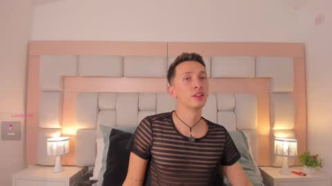 SanThiago online show from 03/17/26, 08:01