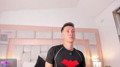 SanThiago online show from 03/20/26, 07:52