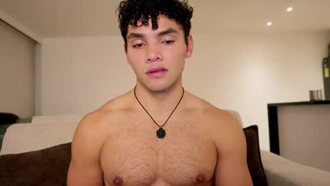 Just Thiago  online show from 03/25/26, 02:28