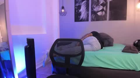 Snapshot of thiago_nowak2 chatting on 12/03/24, 10:17 Thiago online show from 12/03/24, 10:17