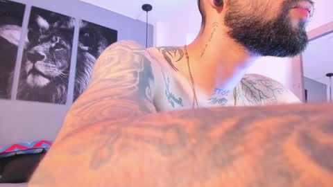 Snapshot of thiago_nowak2 chatting on 12/06/24, 07:43 Thiago online show from 12/06/24, 07:43