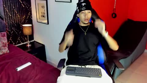 Thiago online show from 04/22/26, 07:59