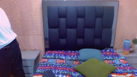 thiago_twink38 online show from 10/18/25, 04:48