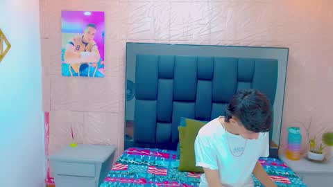 thiago_twink38 online show from 10/22/25, 04:13