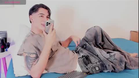 Snapshot of thiago_winteer chatting on 05/03/26, 12:27 Thiago Winteer online show from 05/03/26, 12:27