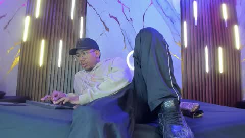 ThiagoBerry online show from 02/04/26, 10:32