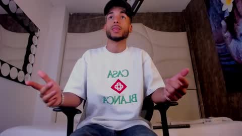 ThiagoFerreti online show from 09/25/25, 03:43