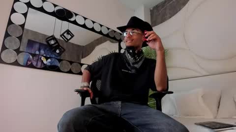 ThiagoFerreti online show from 10/09/25, 03:26