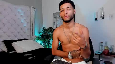 ThiagoFerreti online show from 04/23/26, 03:30