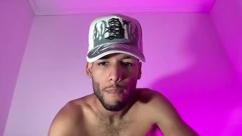 Snapshot of thiagoferreti_ chatting on 06/05/26, 12:06 ThiagoFerreti online show from 06/05/26, 12:06