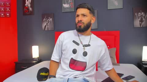 Snapshot of thiagomez17 chatting on 12/03/24, 12:16 Thia Gomez online show from 12/03/24, 12:16