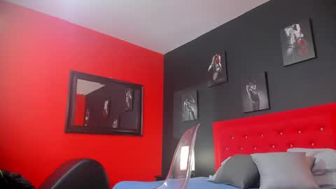 Snapshot of thiagomez17 chatting on 02/20/25, 12:15 Thia Gomez online show from 02/20/25, 12:15