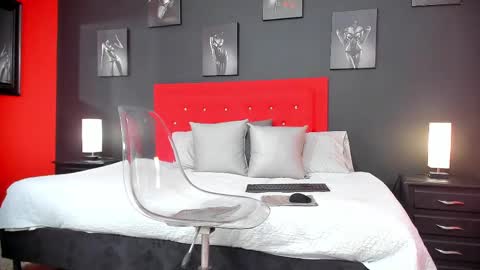 Snapshot of thiagomez17 chatting on 02/21/25, 05:09 Thia Gomez online show from 02/21/25, 05:09