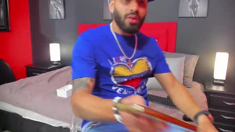 Snapshot of thiagomez17 chatting on 03/10/25, 12:37 Thia Gomez online show from 03/10/25, 12:37