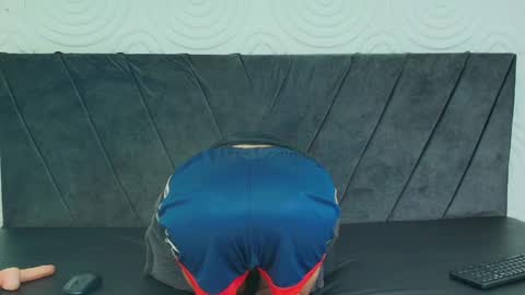 Thiago   online show from 01/15/25, 07:34