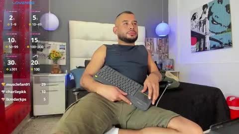 Snapshot of thiagoxbig chatting on 03/07/25, 02:57 thiagoxbig online show from 03/07/25, 02:57