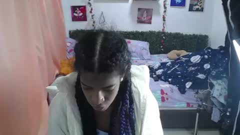 Snapshot of thiana_horny chatting on 06/17/26, 12:50 thiana_horny online show from 06/17/26, 12:50