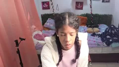 Snapshot of thiana_horny chatting on 07/06/26, 01:41 thiana_horny online show from 07/06/26, 01:41