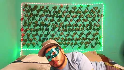 Thicc Queen The Rascal online show from 09/16/25, 02:23