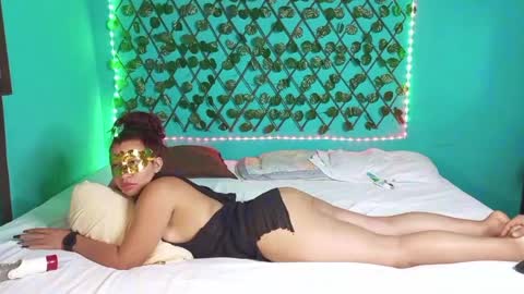 Thicc Queen The Rascal online show from 09/28/25, 02:06