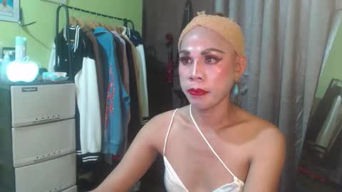 gil online show from 09/28/25, 01:27