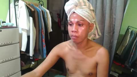 gil online show from 10/07/25, 01:58