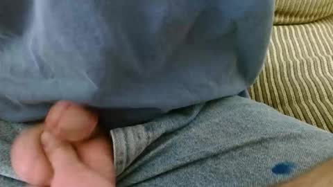 Snapshot of thick_dom chatting on 12/16/25, 01:27 Thick Dom online show from 12/16/25, 01:27