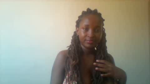 Snapshot of thick_eviey chatting on 03/07/25, 10:24 love online show from 03/07/25, 10:24