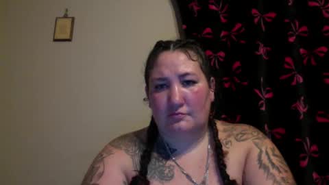 Snapshot of thickandjuicy7612 chatting on 10/22/25, 06:35 thickandjuicy7612 online show from 10/22/25, 06:35