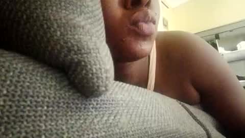 Snapshot of thickcurves8 chatting on 12/14/25, 07:40 Thick online show from 12/14/25, 07:40