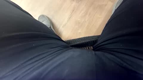 Snapshot of thickdic44 chatting on 06/02/26, 10:12 thickdic44 online show from 06/02/26, 10:12