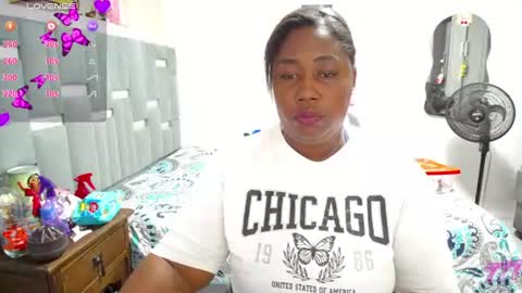 Snapshot of thickebonymilf chatting on 06/29/26, 11:38 XIOMARA online show from 06/29/26, 11:38