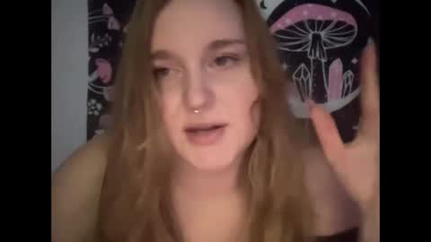 Ariel online show from 01/25/25, 02:15