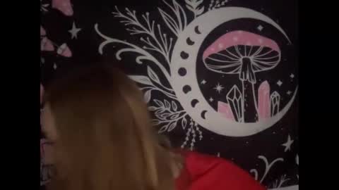 Ariel online show from 01/27/25, 01:16