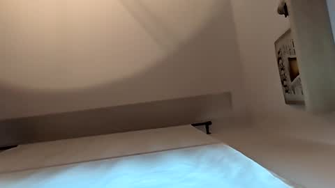 Snapshot of thickguybcn chatting on 11/03/25, 08:37 ThickDickBCN online show from 11/03/25, 08:37