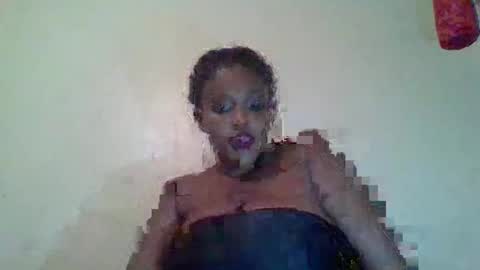 Snapshot of thickianababe chatting on 01/01/25, 07:32 thickianababe online show from 01/01/25, 07:32