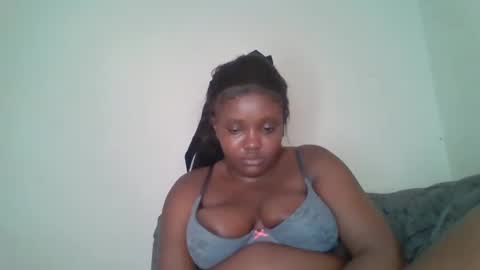 Snapshot of thickianababe chatting on 01/19/25, 10:17 thickianababe online show from 01/19/25, 10:17