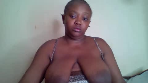 Snapshot of thickianababe chatting on 01/29/25, 12:43 thickianababe online show from 01/29/25, 12:43