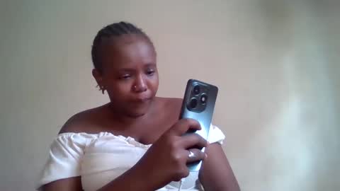 Snapshot of thickianababe chatting on 02/06/25, 10:37 thickianababe online show from 02/06/25, 10:37