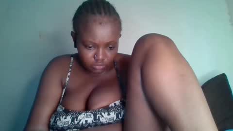 Snapshot of thickianababe chatting on 02/08/25, 08:20 thickianababe online show from 02/08/25, 08:20