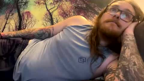 Snapshot of thickjimxx chatting on 11/15/25, 06:33 thickjimxx online show from 11/15/25, 06:33