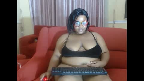 Snapshot of thickjuicyxxx chatting on 10/08/25, 07:22 thickjuicyxxx online show from 10/08/25, 07:22