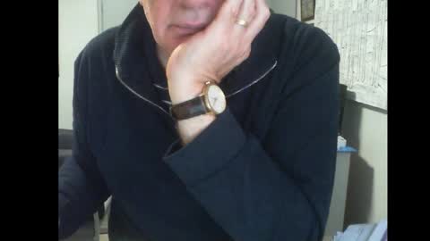 Snapshot of thickmelnik chatting on 04/28/26, 02:55 James online show from 04/28/26, 02:55