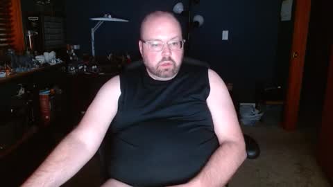 Snapshot of thickmngeek chatting on 05/25/26, 04:29 thickmngeek online show from 05/25/26, 04:29