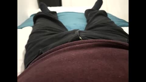 Snapshot of thicksingarters chatting on 12/15/24, 06:04 thicksingarters online show from 12/15/24, 06:04